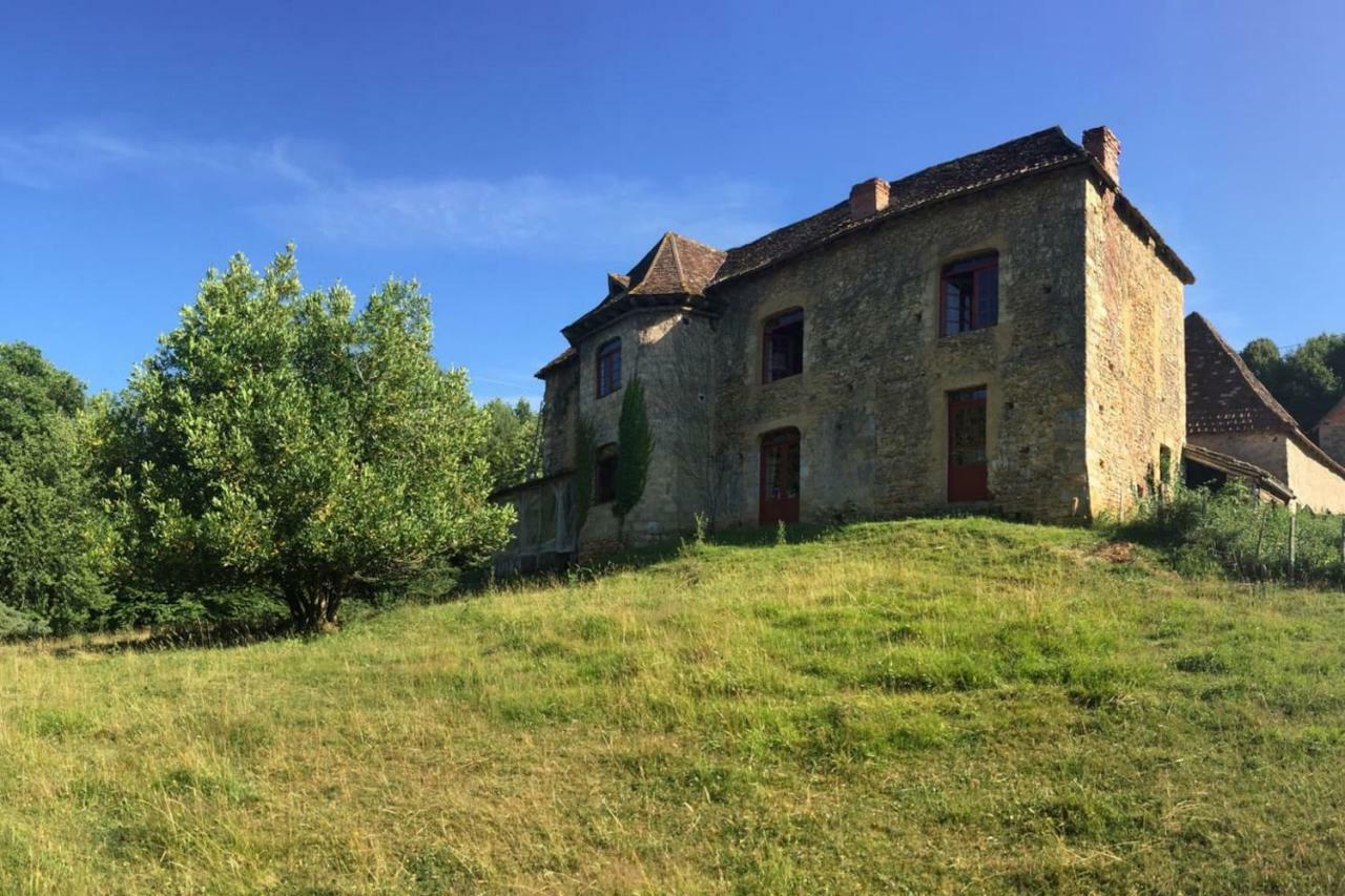 Touvent Maison Au Milieu Des Bois Savignac-de-Miremont Экстерьер фото