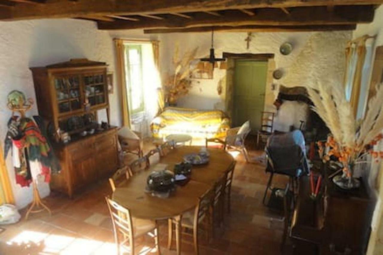 Touvent Maison Au Milieu Des Bois Savignac-de-Miremont Экстерьер фото