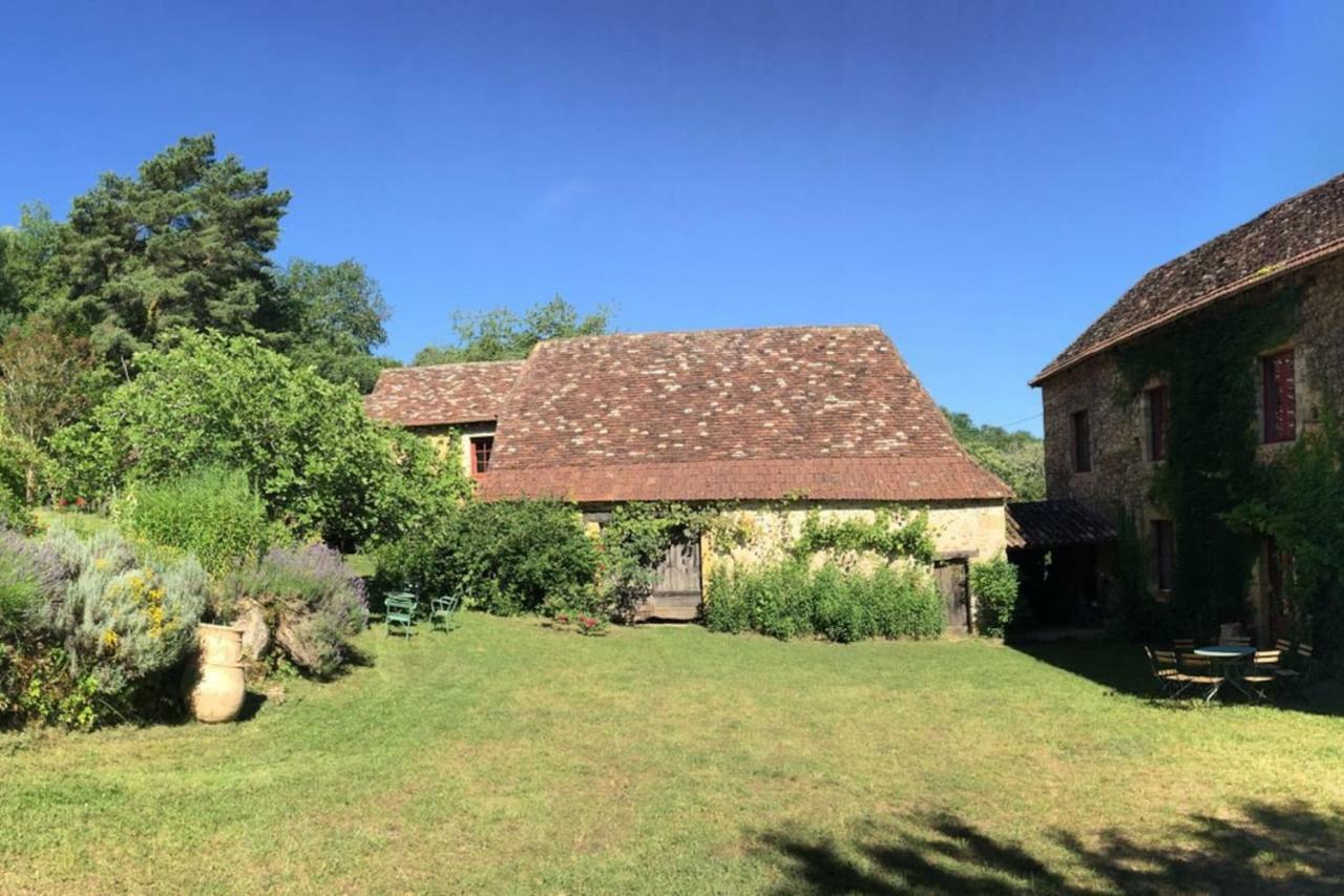 Touvent Maison Au Milieu Des Bois Savignac-de-Miremont Экстерьер фото